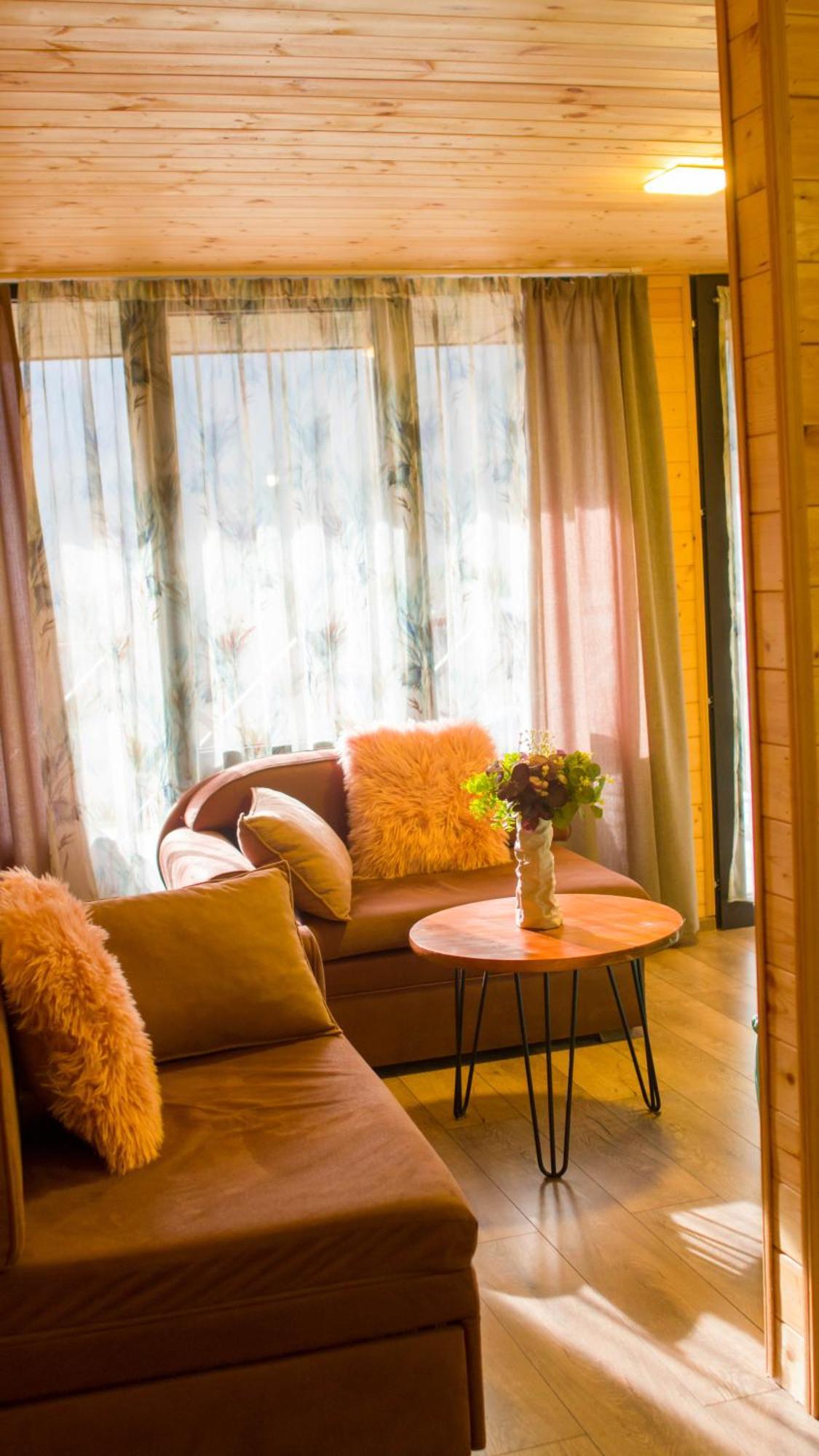 Cliffside Cottage Kazbegi エクステリア 写真
